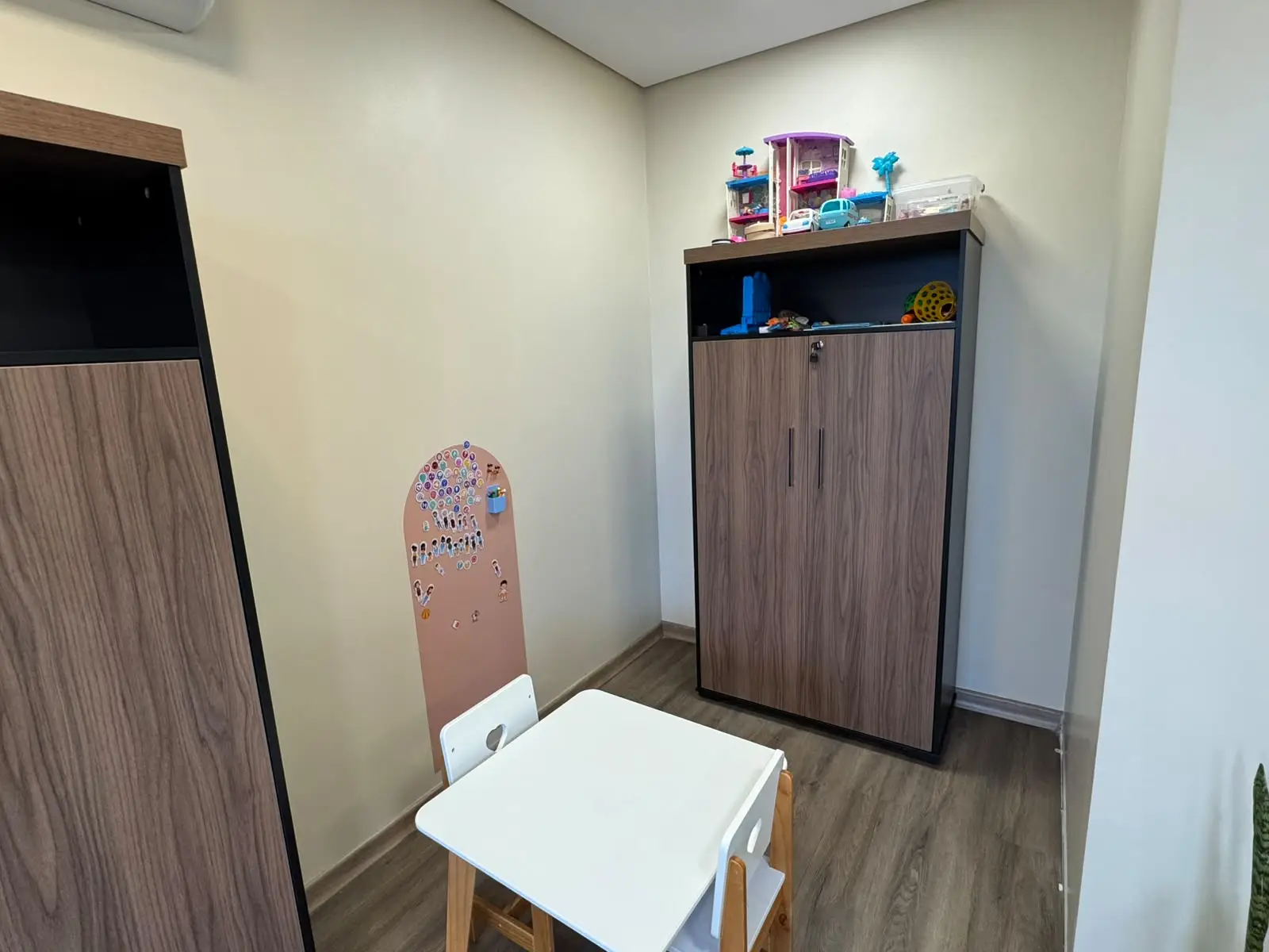 Cantinho reservado do consultório da psicóloga Karina Almeida em Santo André